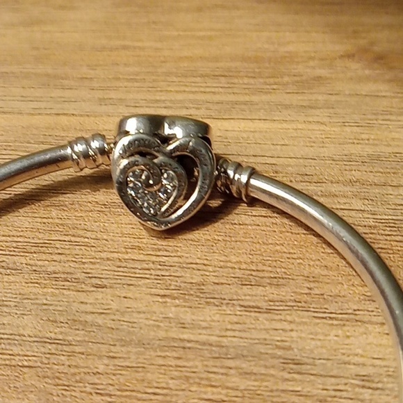 Pandora heart bracelet sterling sliver - Picture 4 of 4